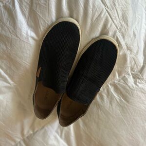 olukai Black Slip-Ons Casual Comfort
